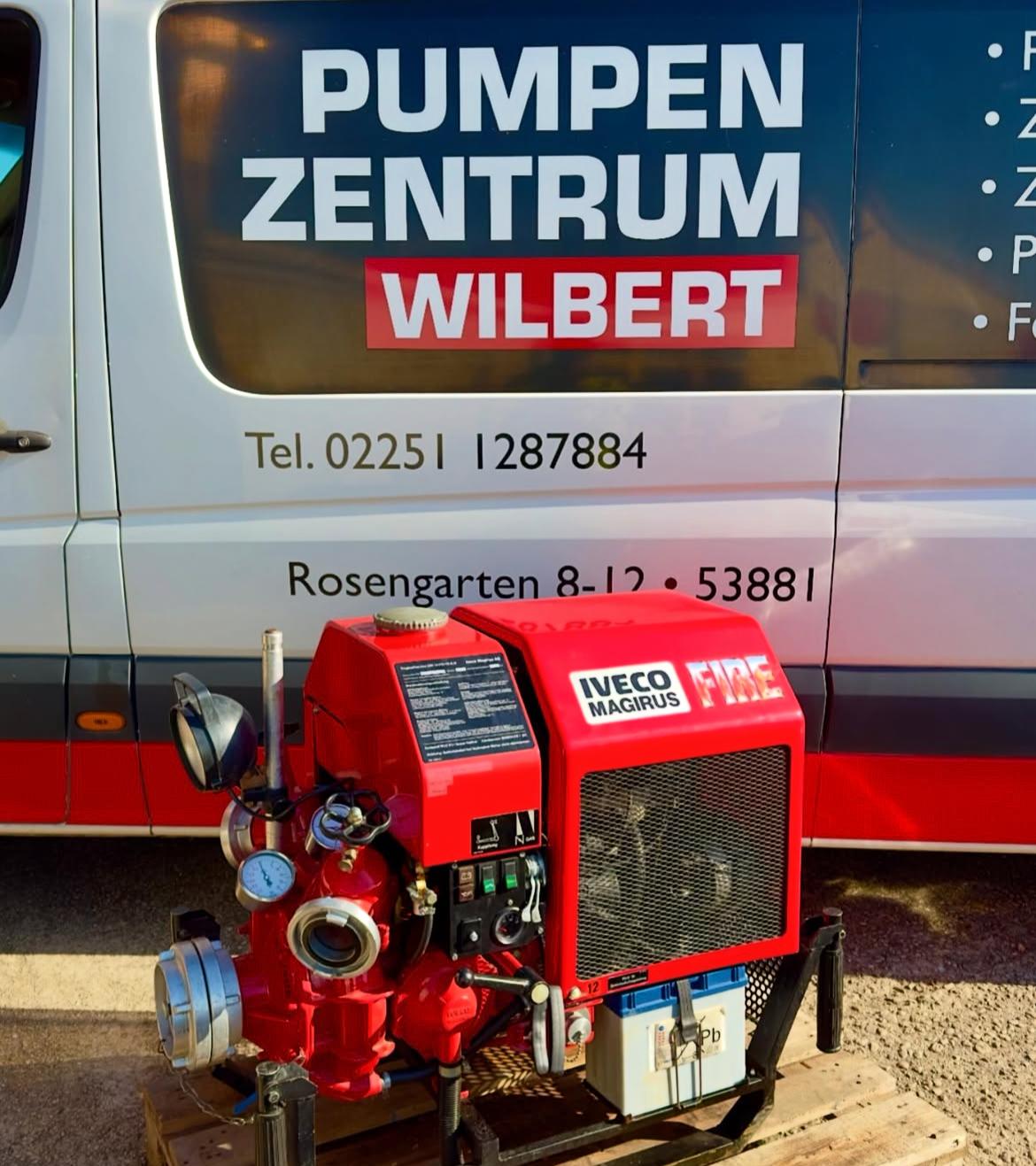 Nahufnahme des Montagefahrzeuges vor einer Dieselpumpe